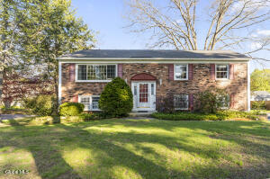 3158 Lone Pine Road Schenectady, NY 12303