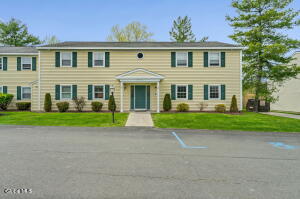 184 Cedarview Lane Watervliet, NY 12189