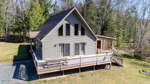 106 Howards Lane Lake Pleasant, NY 12108