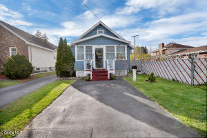 2093 Oaklawn Avenue Schenectady, NY 12306