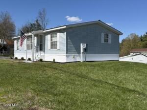 52 2nd Avenue Hadley, NY 12835