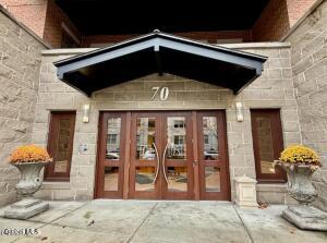 70 Railroad Place Saratoga Springs, NY 12866