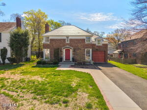 143 Rosemont Street Albany, NY 12206