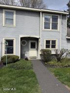 10 Bennington Way Halfmoon, NY 12065