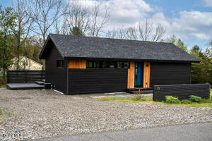 13 Regal Road Hudson, NY 12534