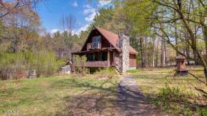 138 Gifford Valley Road Northville, NY 12134