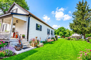 1142 River Road Troy, NY 12182
