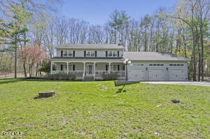 14 Autumn Lane West Sand Lake, NY 12196