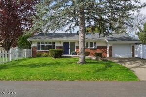 42 Kakely Street Albany, NY 12208