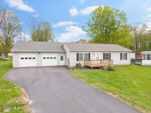 118 Cliff Street Middleburgh, NY 12122