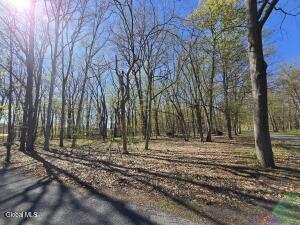 5 Sunset Street Rexford, NY 12148