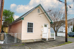 1862 8th Avenue Watervliet, NY 12189