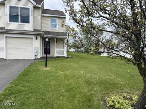 10 Sandra Lane Rensselaer, NY 12144