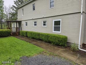 112 Carriage House Lane Fultonham, NY 12071