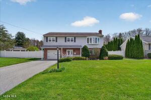 2158 Robinwood Avenue Schenectady, NY 12306