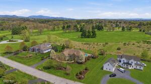22 Grandview Drive Queensbury, NY 12804