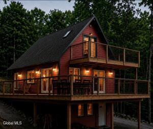 L4 Royal Anchorage Way Putnam Station, NY 12861