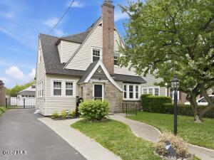 340 Marshland Court Troy, NY 12180