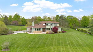 8 Fox Glove Court Wynantskill, NY 12198