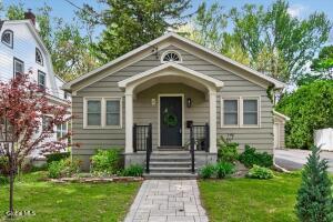 11 Norwood Avenue Albany, NY 12208