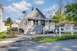 1617 7th Avenue Schenectady, NY 12303