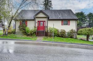 31 Walnut Avenue Johnstown, NY 12095