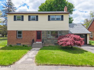 35 Albion Street Schenectady, NY 12302