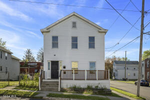 1427 4th Avenue Watervliet, NY 12189