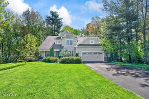 12 Carrington Court Clifton Park, NY 12065