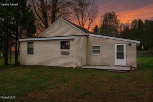124 Mohawk Avenue Broadalbin, NY 12025