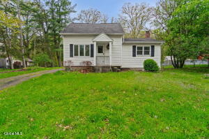 633 Fillmore Avenue Niskayuna, NY 12304