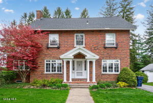 17 N Park Drive Gloversville, NY 12078