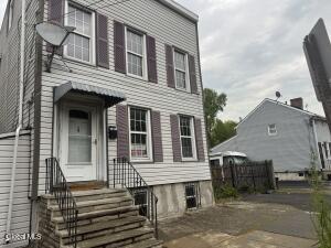 221 Livingston Avenue Albany, NY 12210