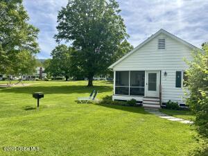 12 Seneca Drive Cleverdale, NY 12804