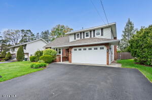 4 Colomba Drive Rotterdam, NY 12306