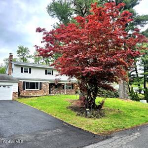 17 Cider Mill Drive Clifton Park, NY 12065