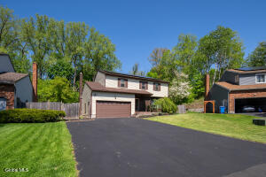 51 Aspen Circle Albany, NY 12208