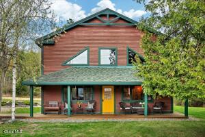 8 Red Wing Road Adirondack, NY 12808
