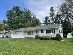 24 Links Avenue, Hadley, NY 12835
