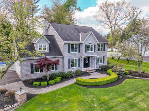 18 County Clare Lane Niskayuna, NY 12309