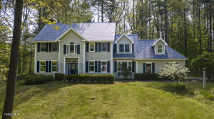 9 Rolling Brook Drive Saratoga Springs, NY 12866