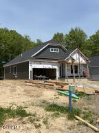 42 Clover Leaf Drive Halfmoon, NY 12065