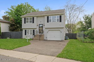 1822 Avenue B Watervliet, NY 12189