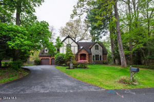 482 Spring Hollow Court Albany, NY 12203