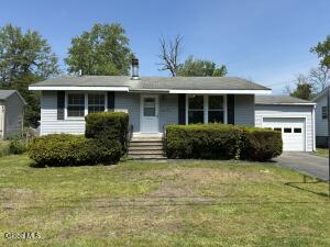 419 Clayton Road Schenectady, NY 12304