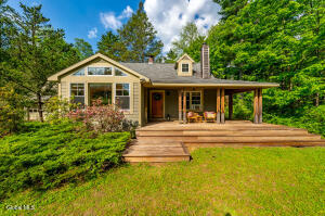 25-29 Mink Hollow Road Woodstock, NY 12498