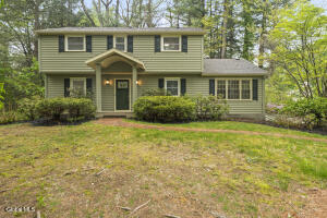 17 Belmonte Lane Clifton Park, NY 12065