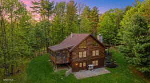 14 Young Road Middle Grove, NY 12850