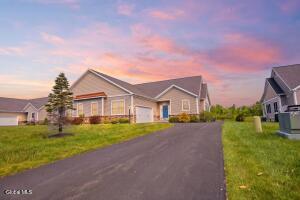 13 Elena Court Mechanicville, NY 12118