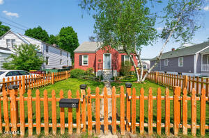 27 Highland Avenue Colonie, NY 12205